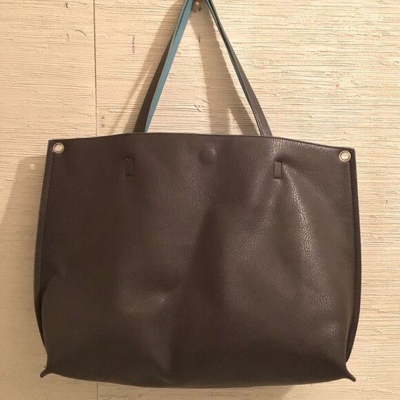 Rodan + Fields Gray Tote Bag - Picture 3 of 5